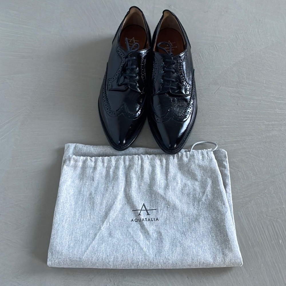 $450 Aquatalia like new women’s black patent leather oxfords US8